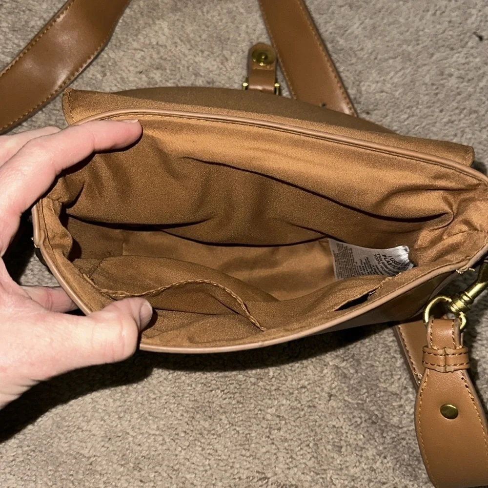 Cotton On Lightly Used Tan / Brown Leather Purse